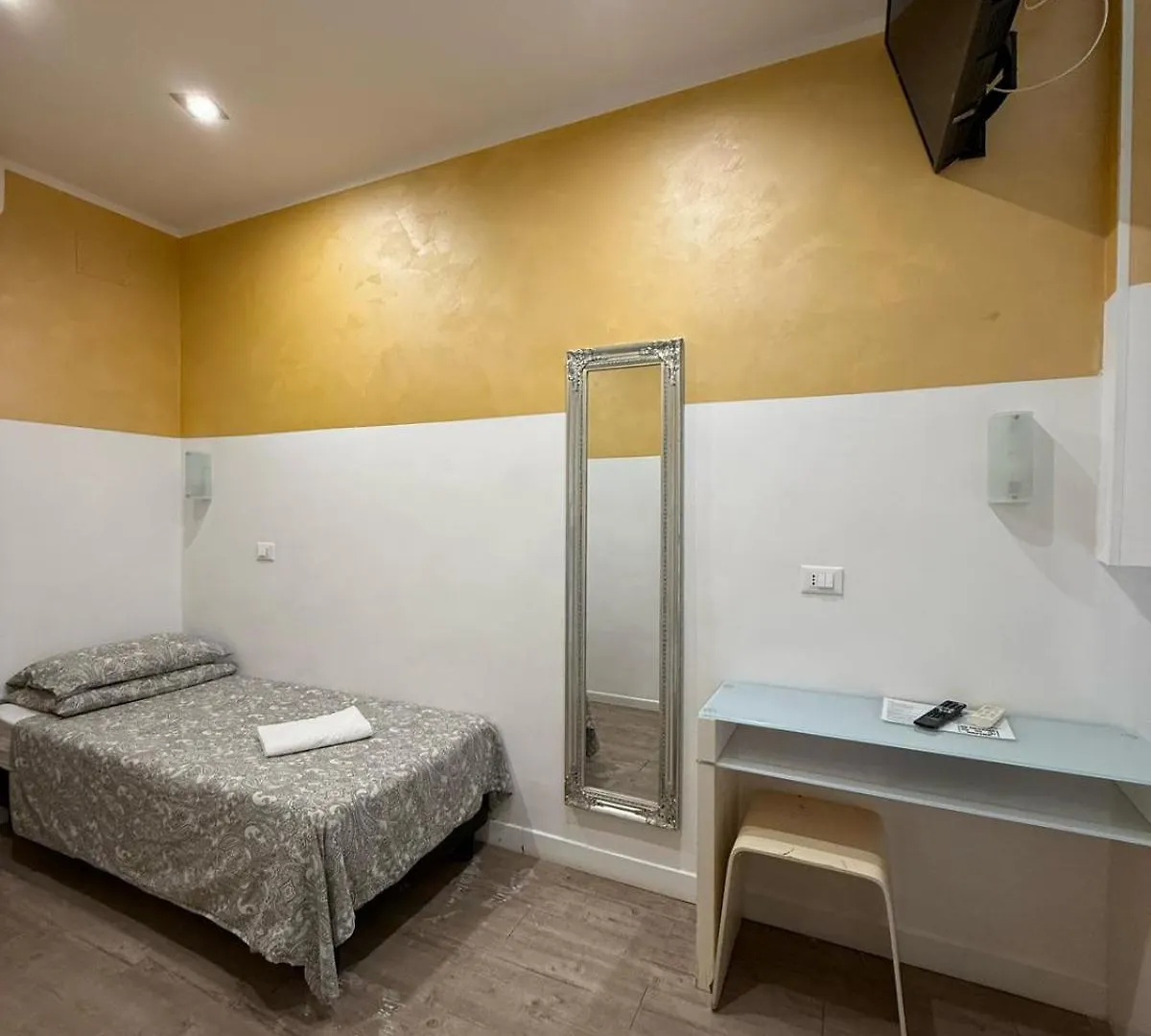 Guest house Via Palazzo Sanremo Hotel